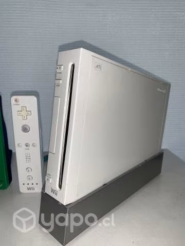Nintendo Wii tres controles cinco juegos - Imagen 2