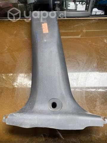 Tapiz cubre pilar central inferior izq Chv captiva