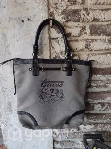 Cartera marca Guess original