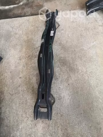 Refuerzo parachoque trasero BMW F30 2017