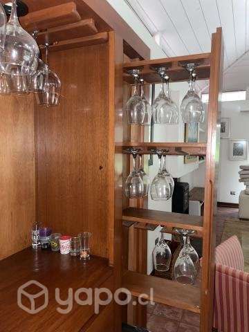 Mueble bar de madera maciza impecable - Imagen 4