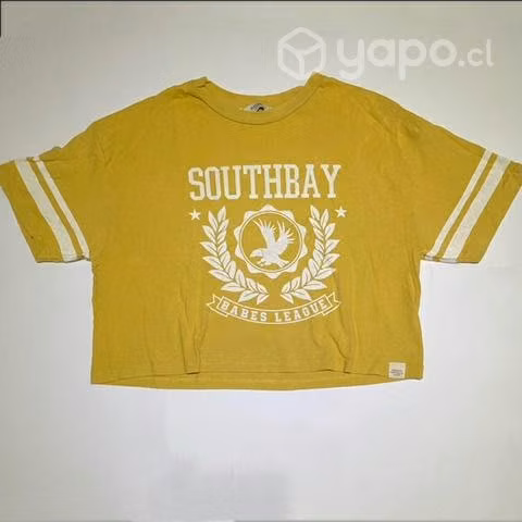 Polera corta pull&bear talla S