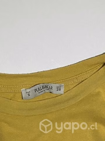 Polera corta pull&bear talla S