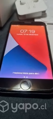 Iphone 7 32 G + accesorios originales