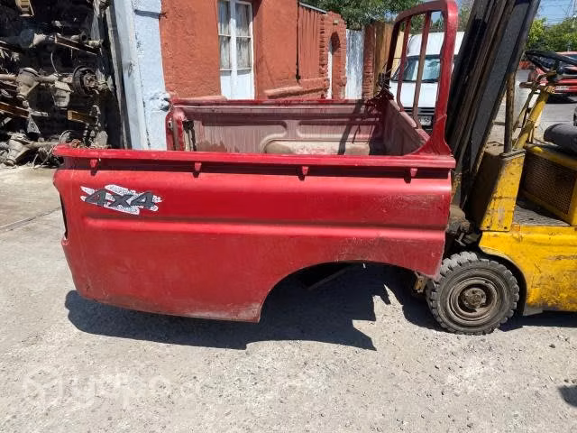 Pick up con detalle Mahindra