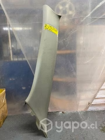 Tapiz cubre pilar superior delantero izq Gran Vita