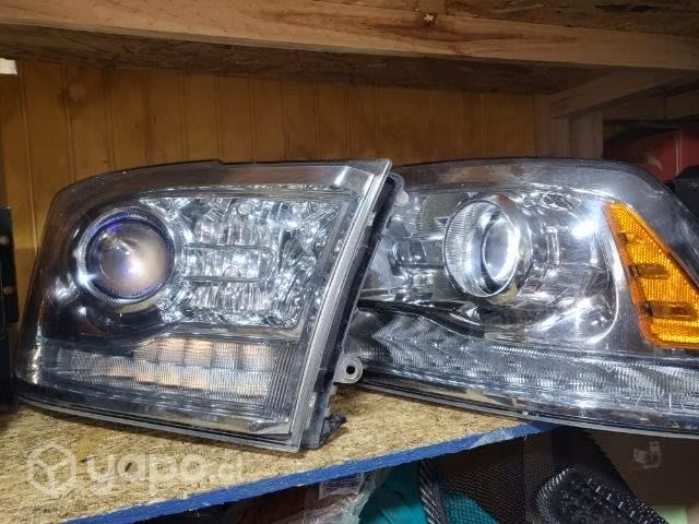Óptico izquierdo dodge ram