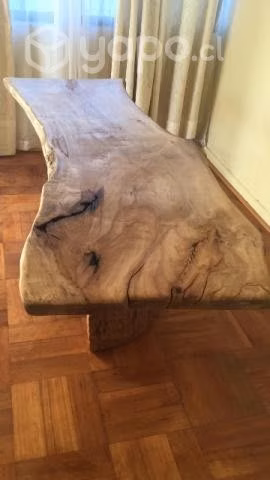 Mesa rústica de comedor