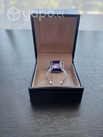Anillo Plata con piedra Morada
