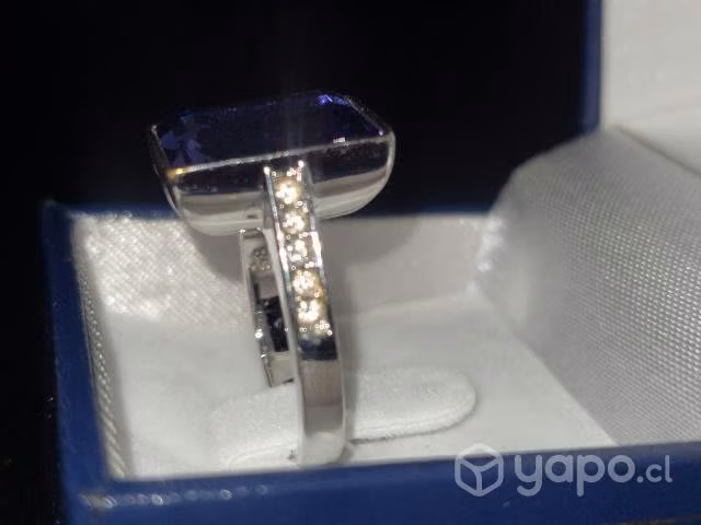 Anillo Plata con piedra Morada