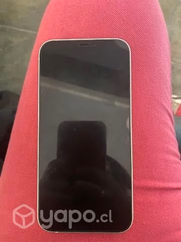 IPhone 12 con 5 meses de uso