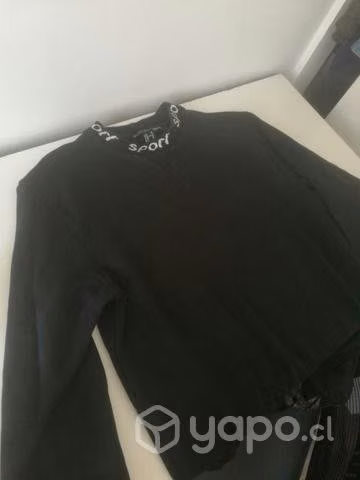Poleron Negro Forever 21
