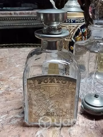 Antiguas Botellas Licoreras