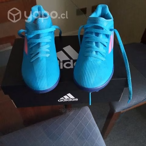 Zapatos de fútbol adidas