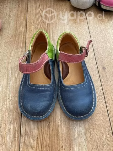 Zapatos de cuero niña