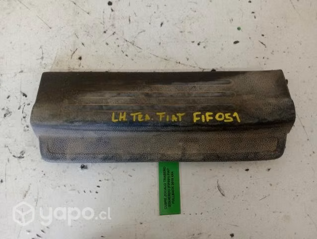 Cubre Zócalo Trasero Izquierdo (FIF051) Fiat FullB