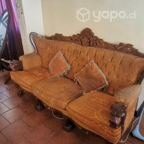 Sofá Luis XV tallado