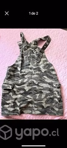 Ropa de mujer variada