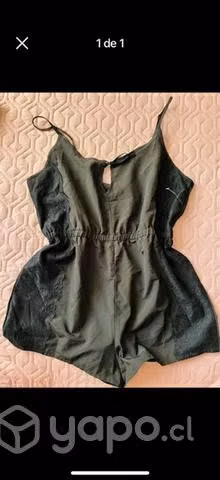 Ropa de mujer variada