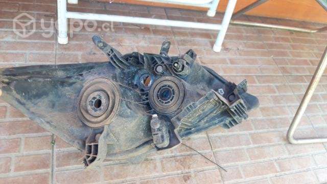 Optico lh original Toyota auris 2010 - Imagen 3