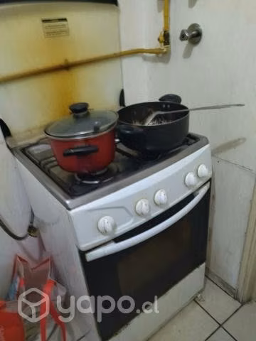 Se vende refrigerador y cosina gas - Imagen 2