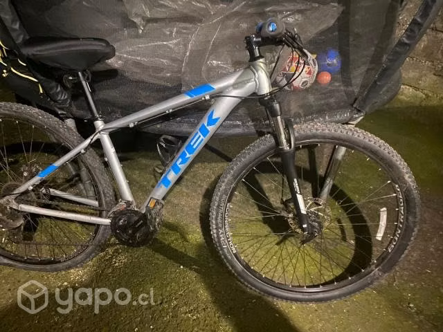 Bicicleta mtb trek marlin 4
