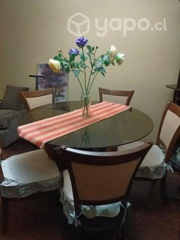 Comedor , Mesa redonda con 5 sillas