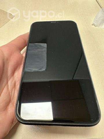 IPhone 11 negro, 81% batería, pequeños detalles - Imagen 3