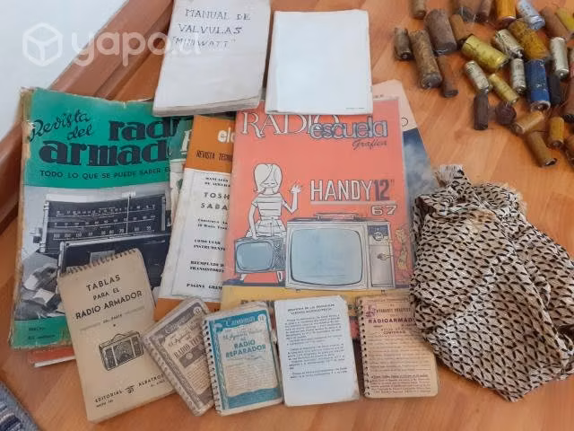 Tubos de Radio Antigua y otras cosas + tocadiscos - Imagen 4