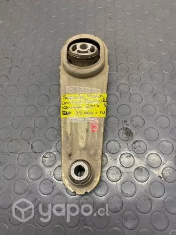 Soporte motor trasero central Renault Kangoo 2015