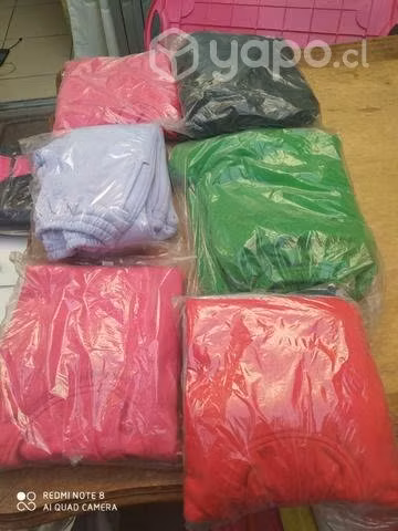 lote de ropa deportiva, nueva - Imagen 2