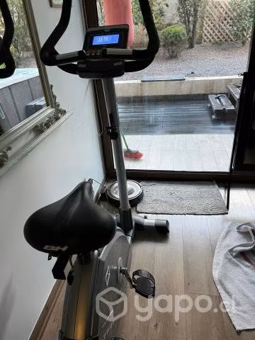 Bicicleta estatica SemiPRO BH 8621 EXCELENTE