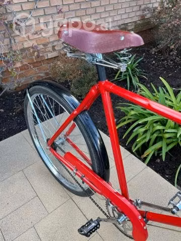 bicicleta antigua restaurada y operativa - Imagen 3