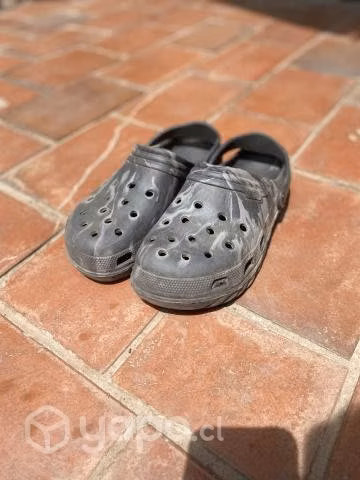 Chalas estilo crocs Talla 42
