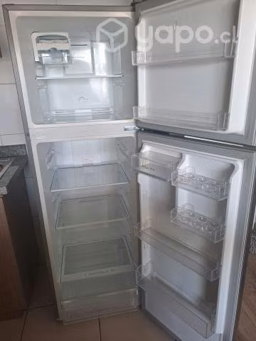 Refrigerador midea como nuevo
