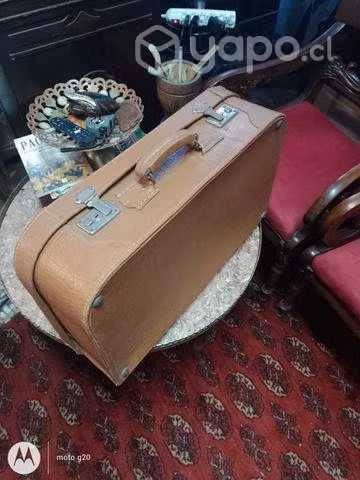 Antigua Maleta de cuero grueso (buen estado)