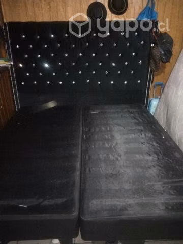 Cama king casi nueva por motivo de viaje