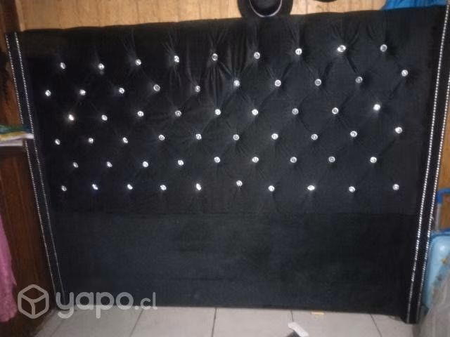 Cama king casi nueva por motivo de viaje