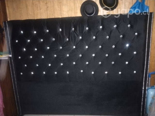 Cama king casi nueva por motivo de viaje