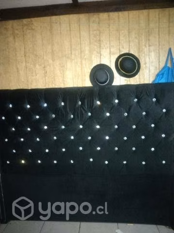 Cama king casi nueva por motivo de viaje