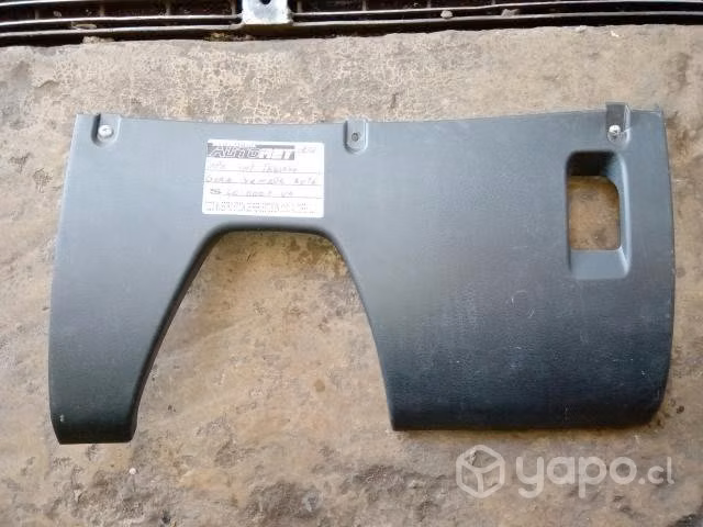 Tapa inferior izquierda tablero Suzuki Grand Nomad