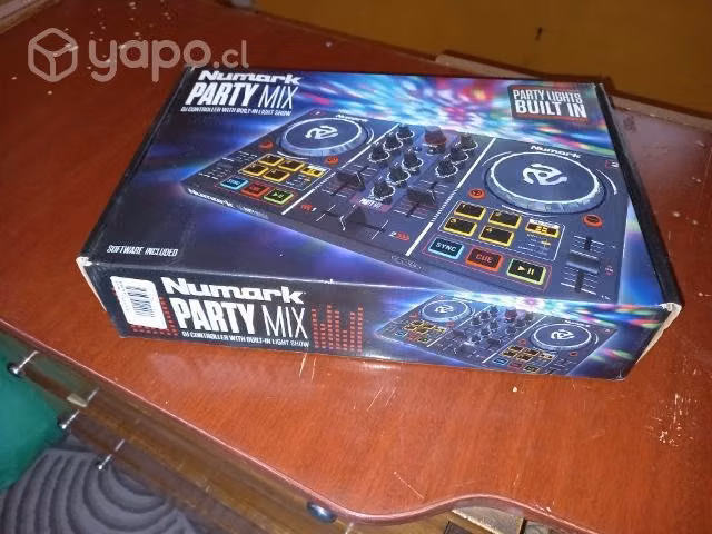 Mezclador NUMARK party mix