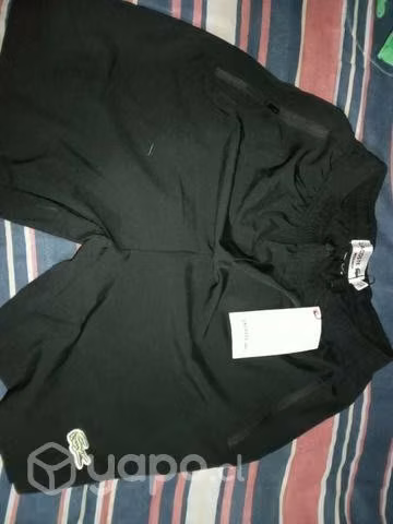 Short Cortos tela fit
