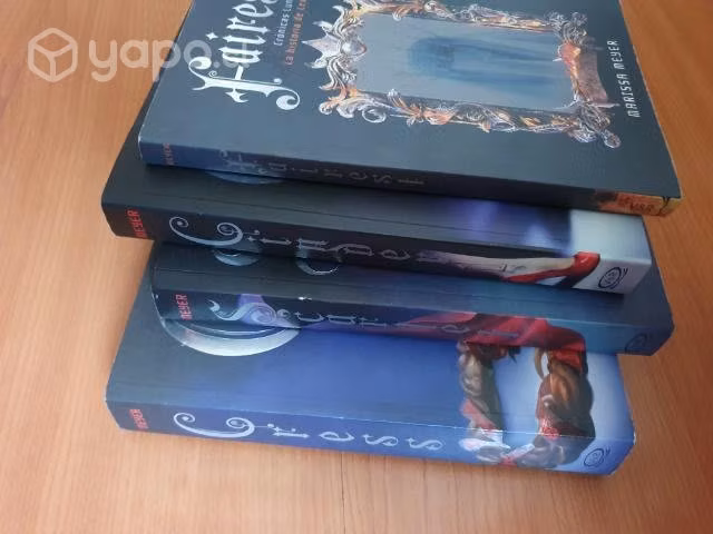 4 Libros de la saga de las Cronicas Lunares
