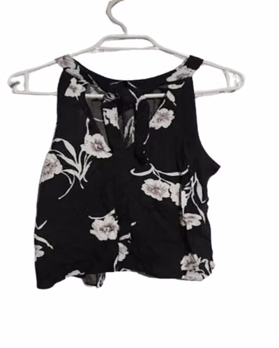 Polera Negra/Flores Cherokee Talla S Nueva - Imagen 4