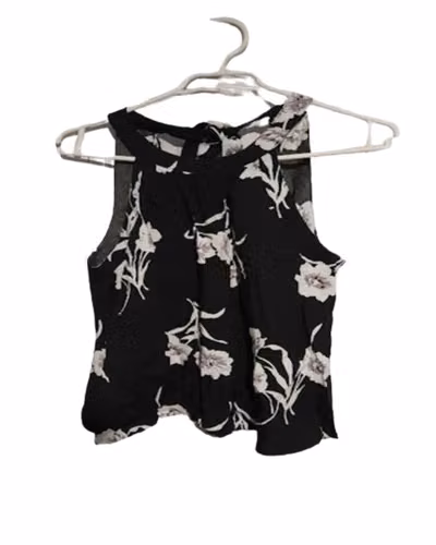 Polera Negra/Flores Cherokee Talla S Nueva