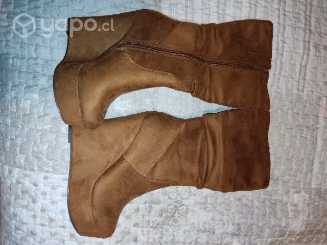 Hermosas botas femeninas