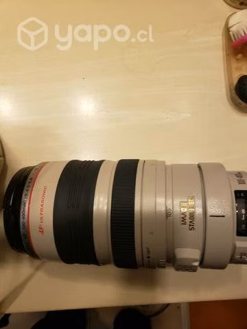 Canon EF 100-400mm f/4.5-5.6L IS
