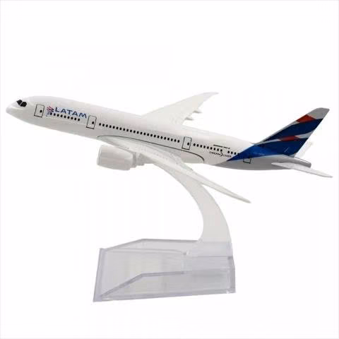 Boeing 747 Avión KLM 1:500, Metálico + 2do Avión