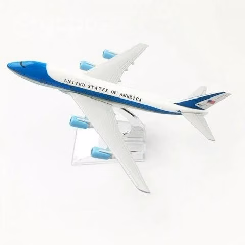 Boeing 747 Avión KLM 1:500, Metálico + 2do Avión